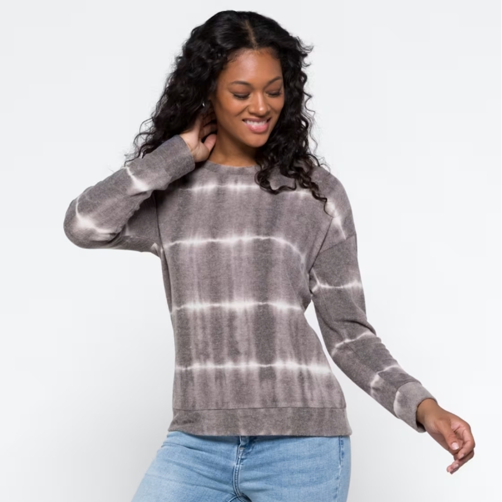 Nine Britton Gray and Cream Tie-Dye Sweater